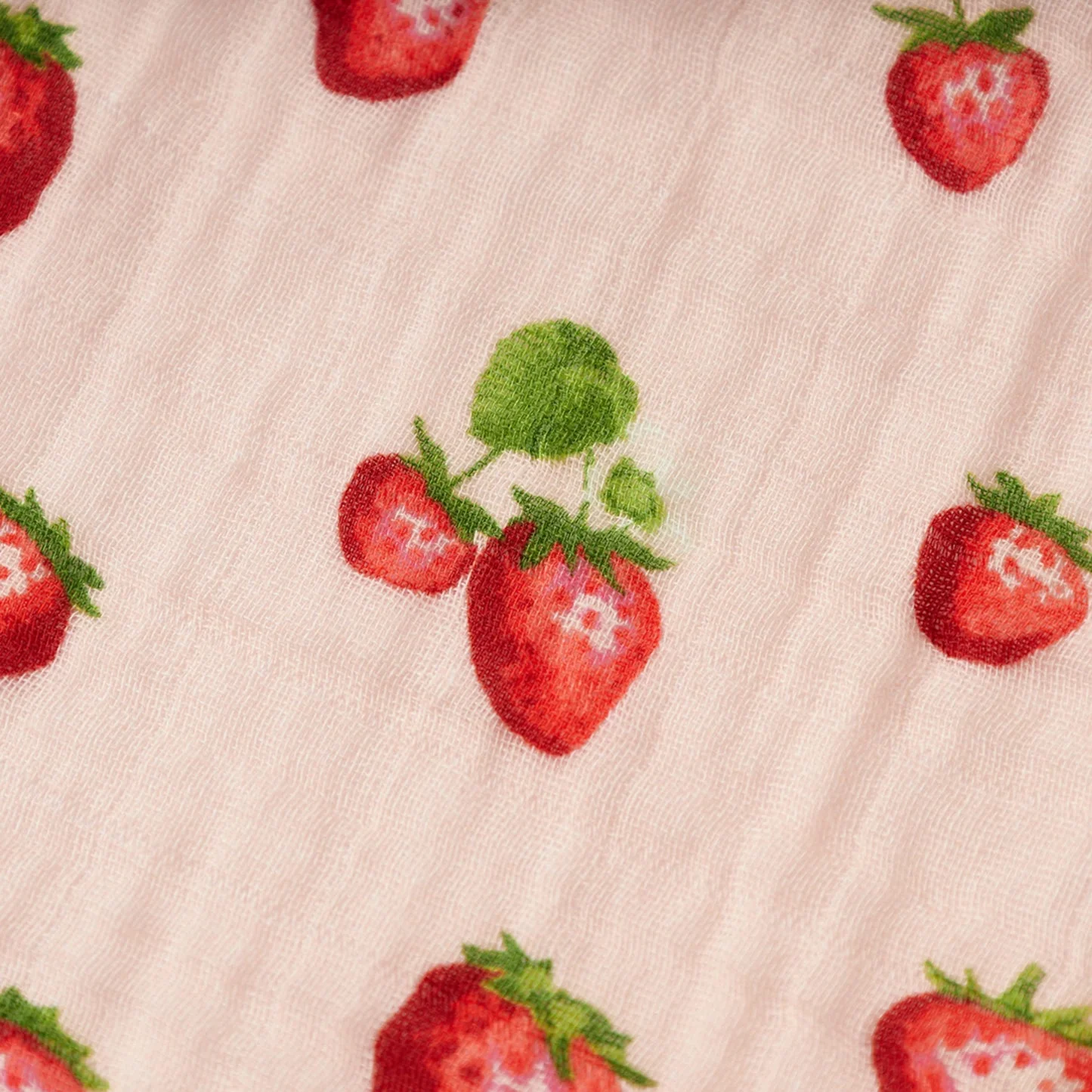 Milkbarn Organic Cotton Swaddle Strawberry - Image 2